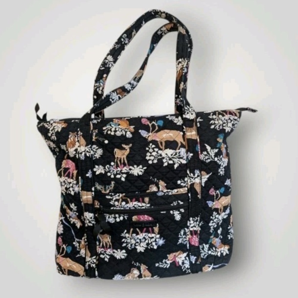 Vera Bradley Merry Mischief Big Tote Bag Winter Animals Quilted Cottage Retired